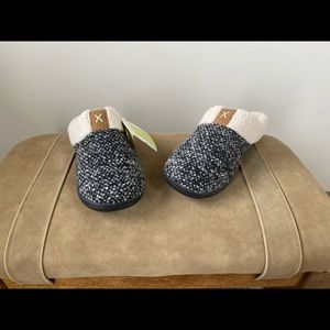 Women’s memory foam slipper